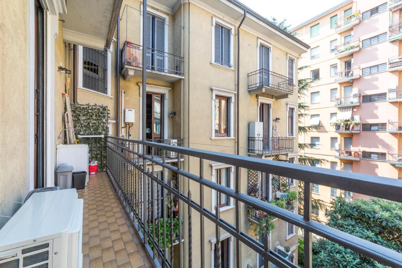 A Due Passi Da Piazza Firenze Apartment Милан Экстерьер фото