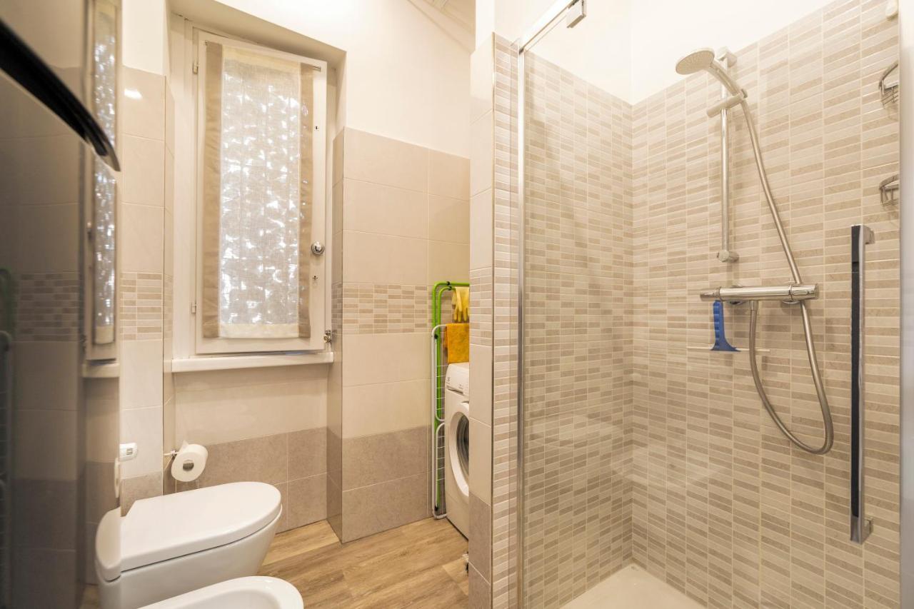 A Due Passi Da Piazza Firenze Apartment Милан Экстерьер фото